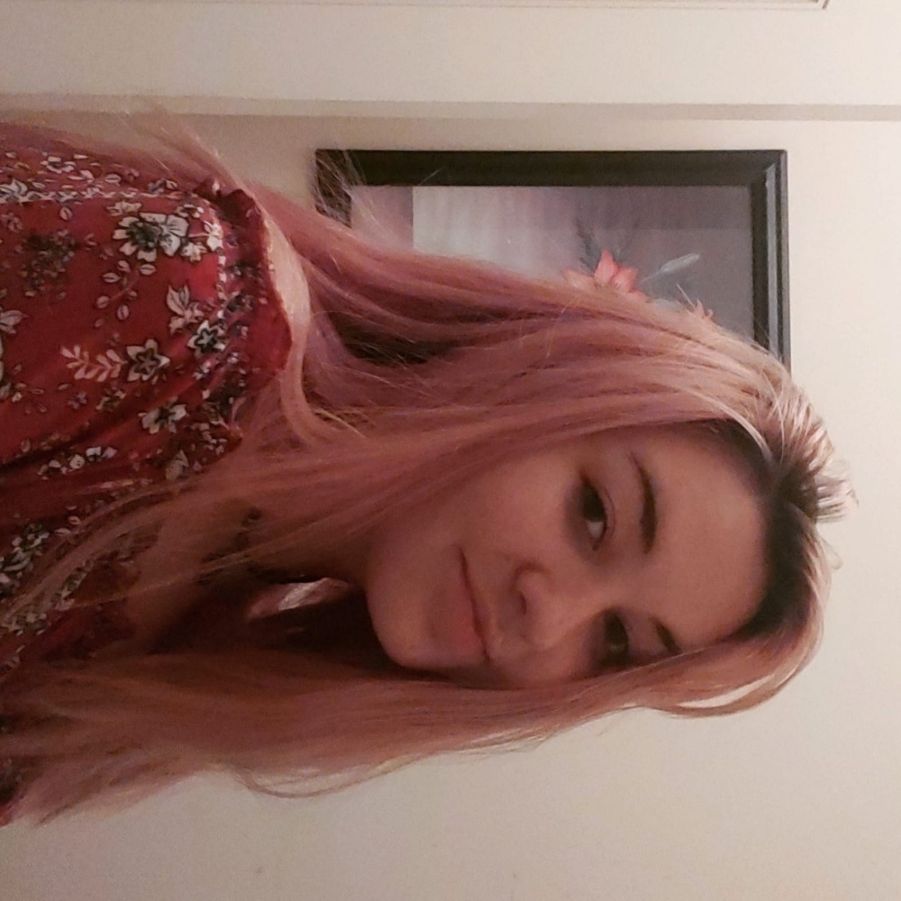 Meet your Posher, Kayla